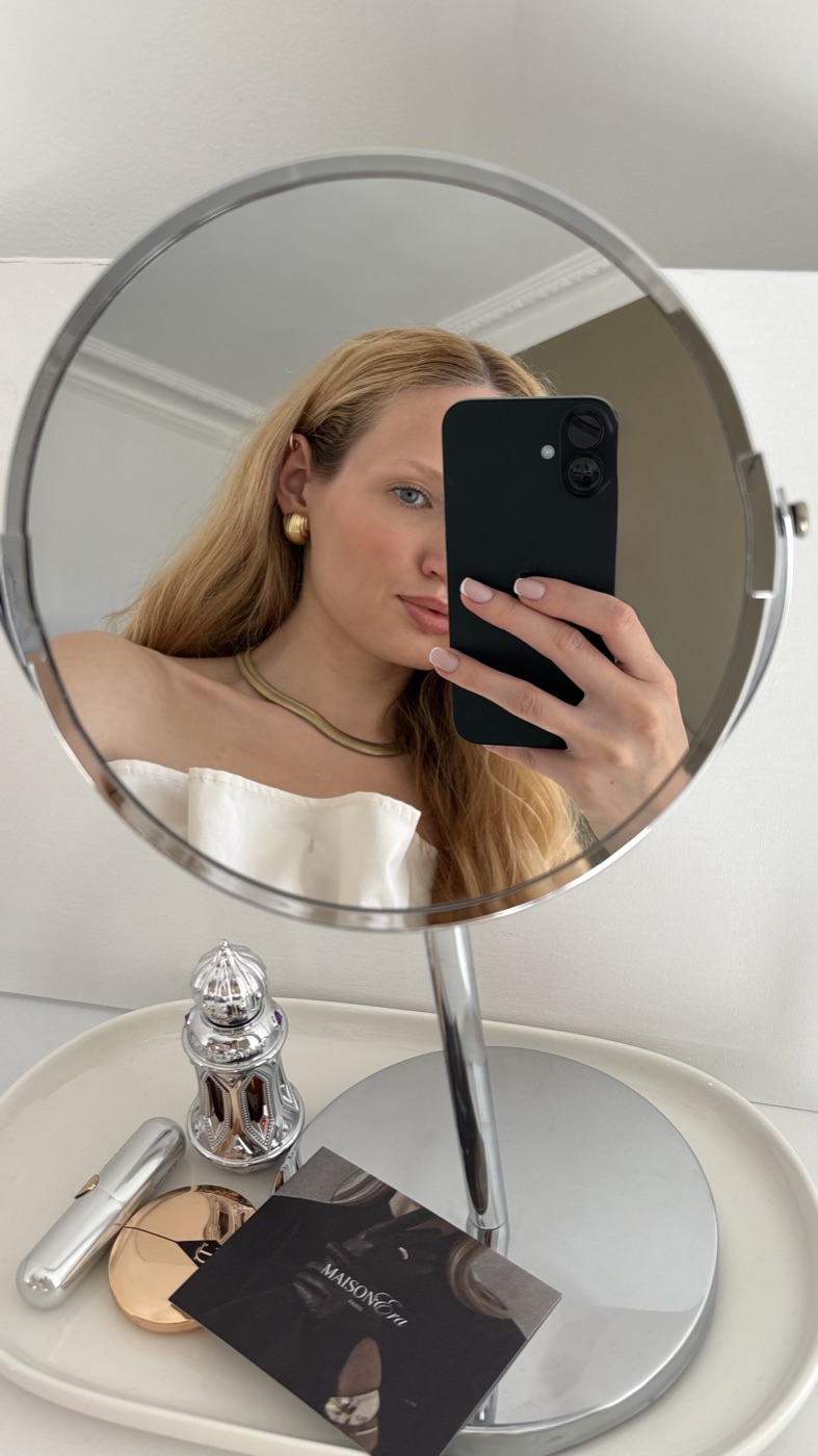 Maison Era Paris editorial mirror shot